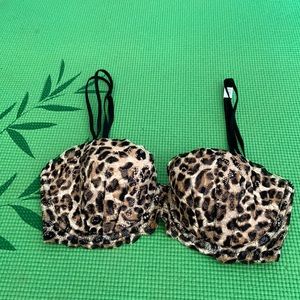 Victoria’s Secret PINK leopard bra
